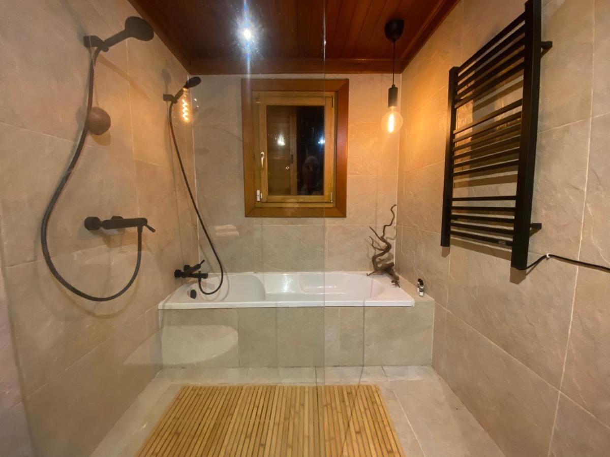 Wooden Double Room Minde Екстериор снимка